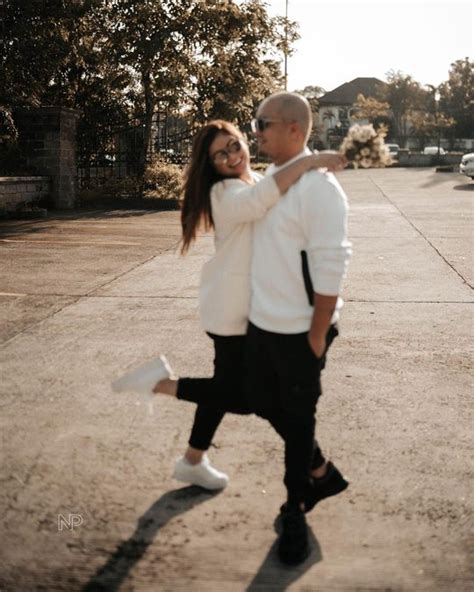 Angel Locsin and Neil Arce tie the knot .